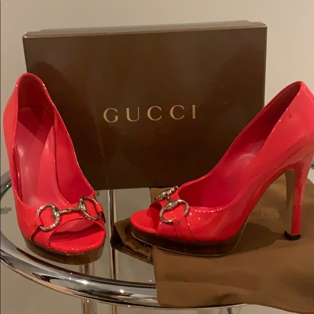Gucci Horsebit Coral Patent Leather Platform Heels